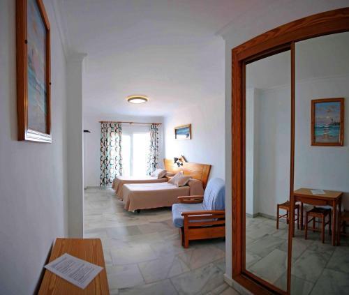 Apartamentos Guaquin Торремолинос Экстерьер фото